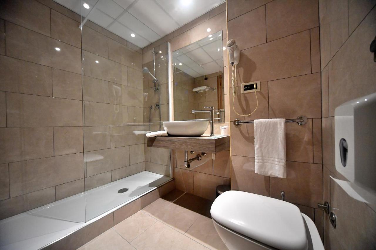 Palace Inn Rome Fiano Fiano Romano Buitenkant foto