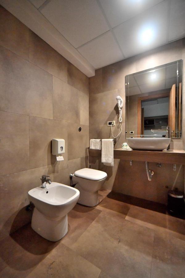 Palace Inn Rome Fiano Fiano Romano Buitenkant foto